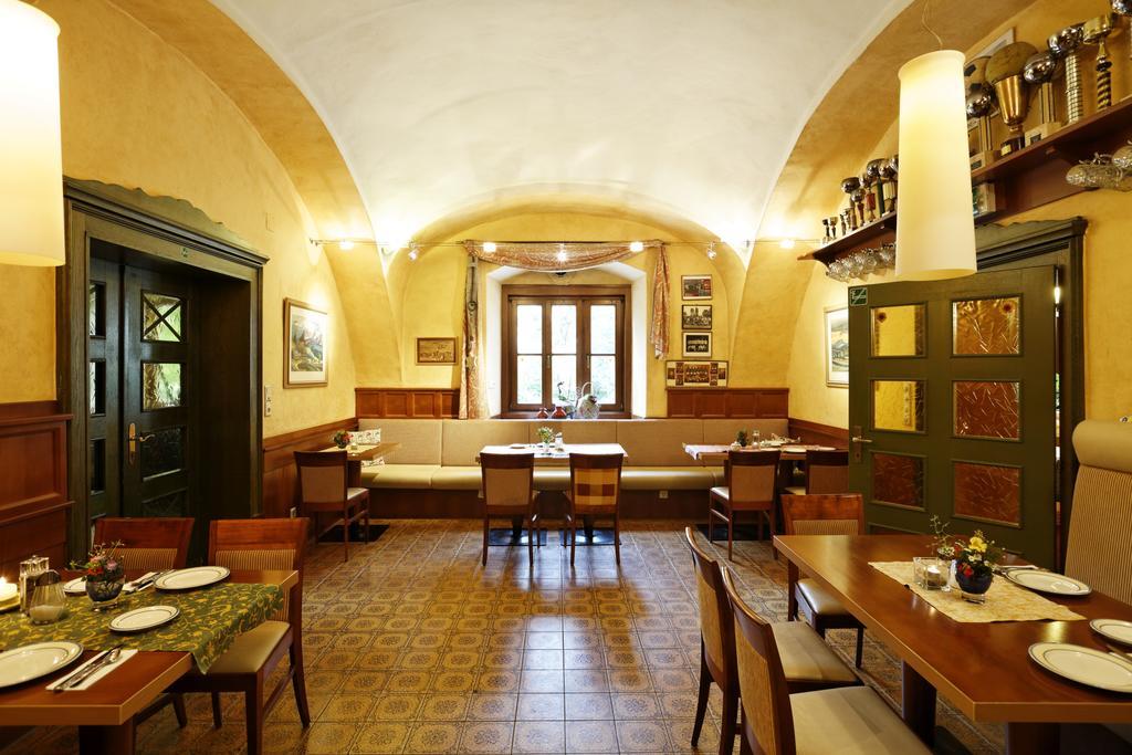 Gasthof Pack Zur Lebing Au Hartberg Exterior foto