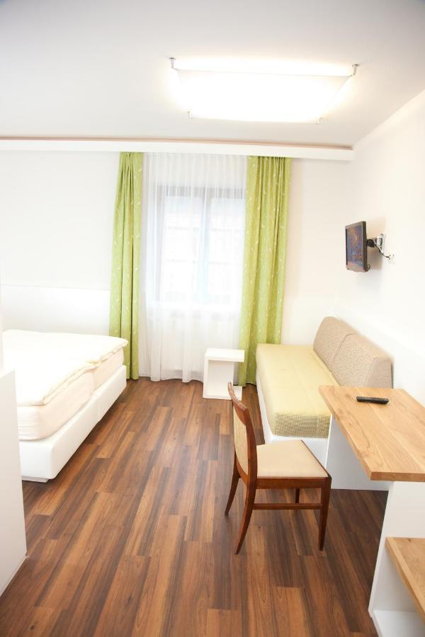 Gasthof Pack Zur Lebing Au Hartberg Zimmer foto